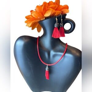 FREE WITH $40+ Purchase necklace and earrings set